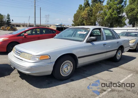 1997 Ford Crown Victoria Police Interceptor from USA, damaged, VIN 2FALP71W2VX176342